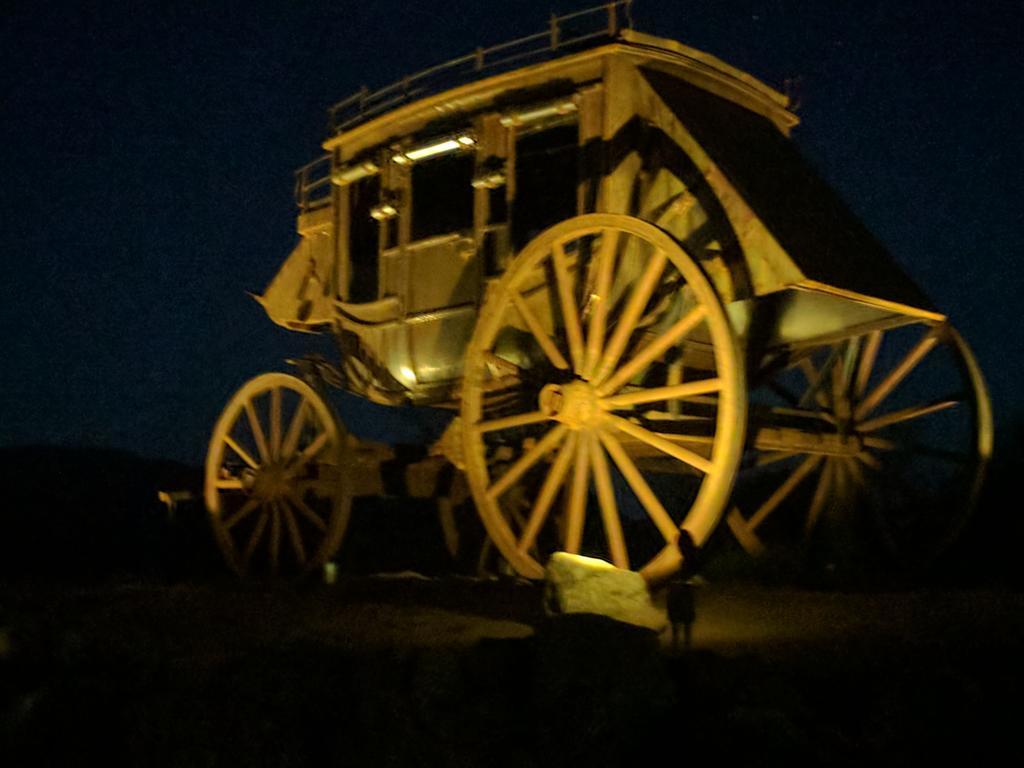 Stagecoach Trails Rv Resort 朱利安 外观 照片